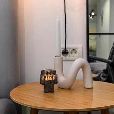 Tampa Sunshine - Free Private Parking *