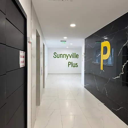 Tampa Sunshine - Free Private Parking Appartement Braşov